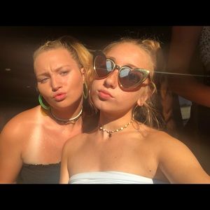 Meet your Posher, Daphne